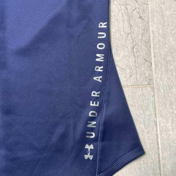 Under Armour ColdGear Long Sleeve Curved Hem Tee Shirt Thumbholes Blue Medium - Picture 3 of 10